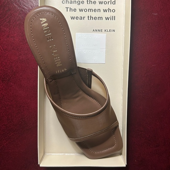 Favorite Brown Kitten Heels Brown Mesh Sandals AK Size 8 NEW IN BOX SOLDOUT NWT - Picture 11 of 13